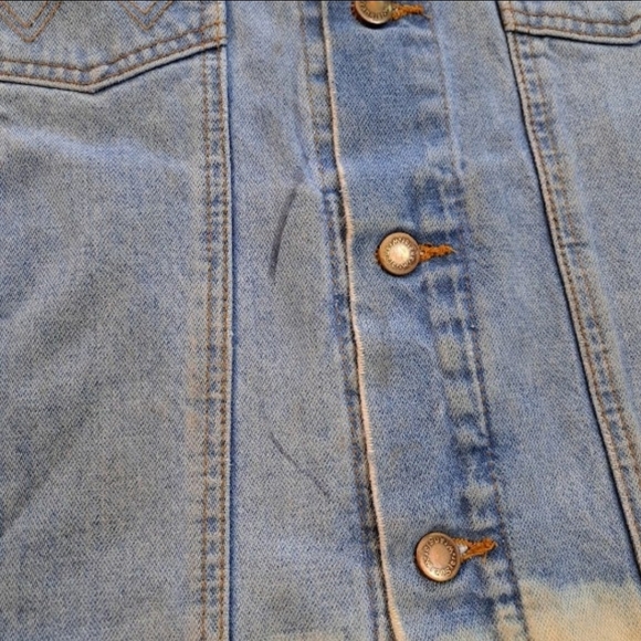Wrangler Denim Jacket Bleached Distressed Trucker Style Blue Mens Medium - Picture 5 of 7